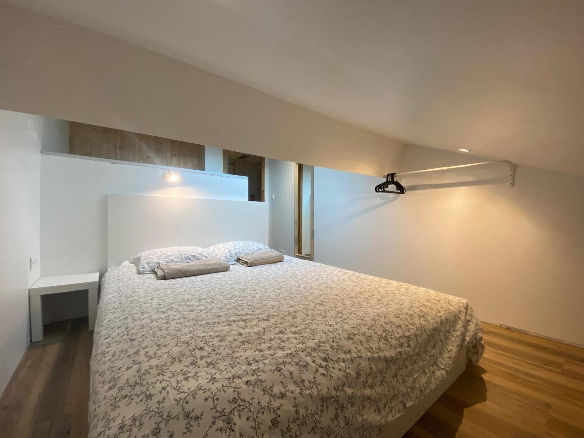 Bohobos Hostel *