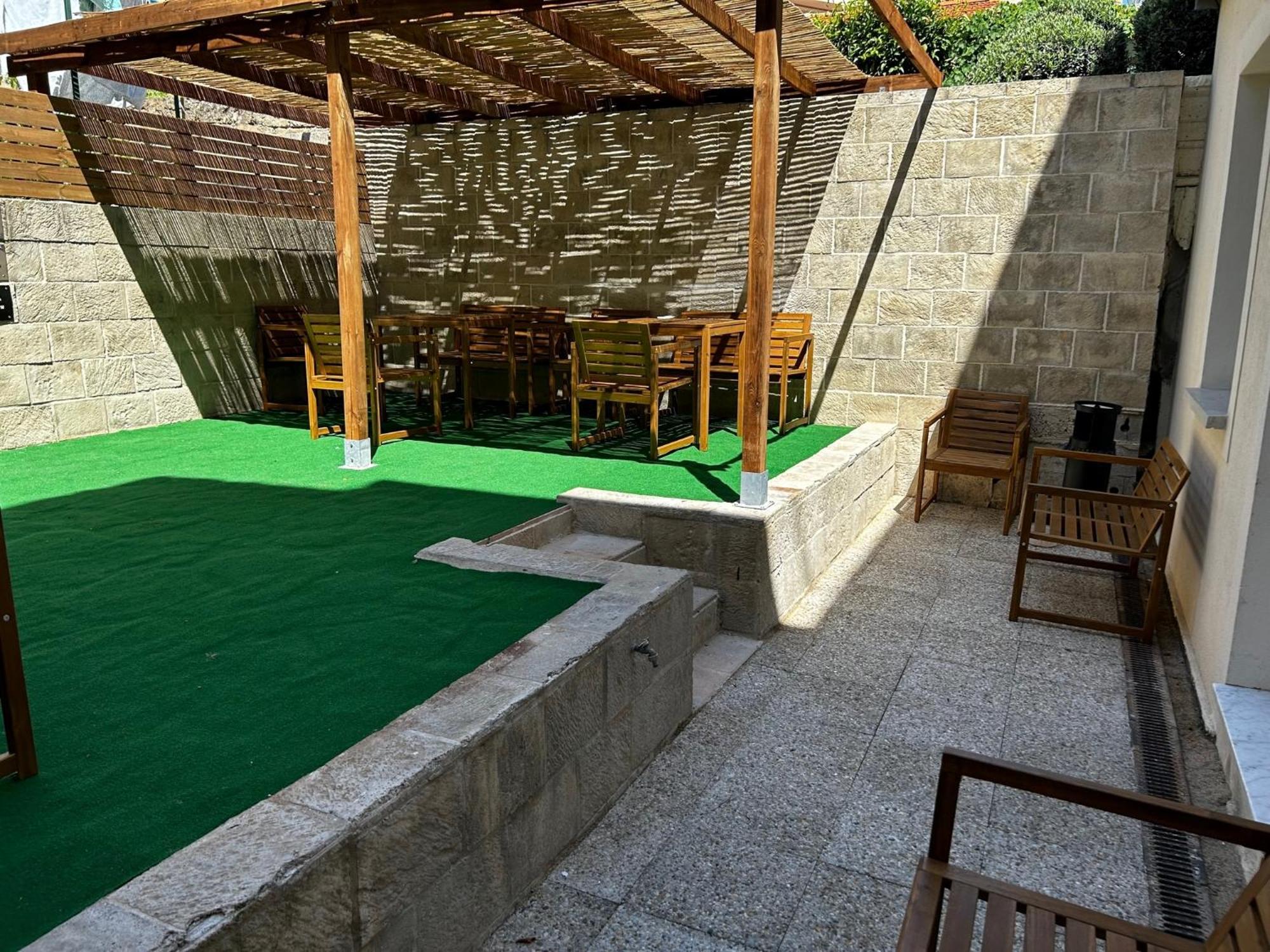 Hostel Bohobos